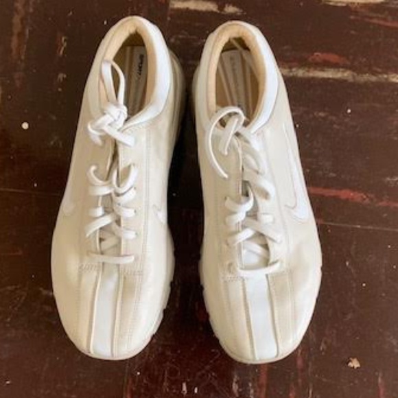 Nike Womens Golf Shoes - Picture 3 of 5